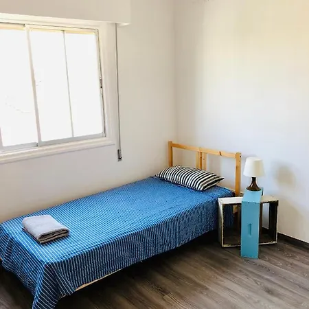Cozy & Quiet Apt Near Down Town And The Beach Larnaca